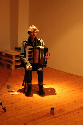Performance by Lucie Vitkova